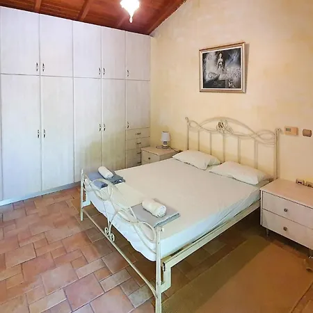 Hébergement de vacances Pet Friendly In With Sauna Kiáton