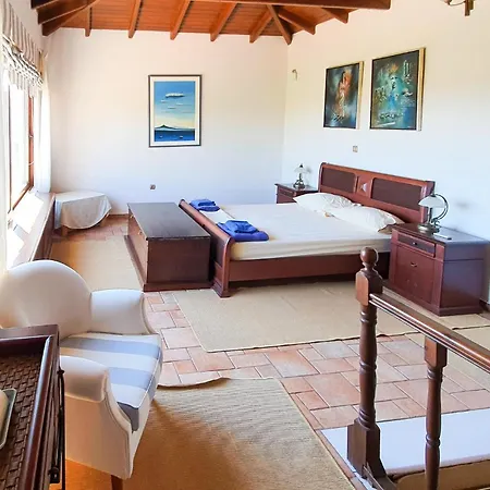 Pet Friendly In With Sauna Holiday home Kiaton
